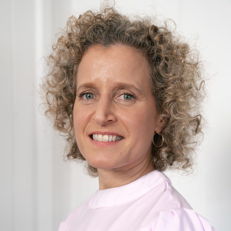 Dra. Sylvia Ringel